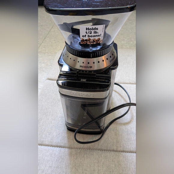 Cuisinart Supreme Grind Automatic Burr Mill  Stainless Steel DBM-8P1 - Picture 1 of 11